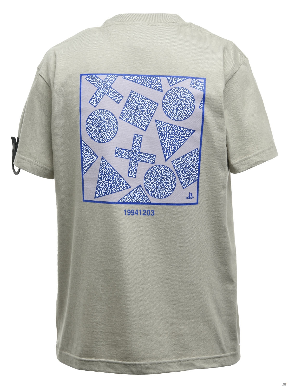 PlayStationの公式ライセンスグラフィックアートデザインTシャツが5月28日に発売！スプレーアートと90'sテイストの2デザインの画像31