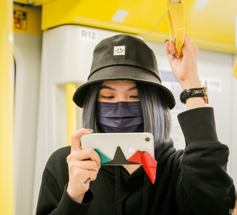 折り畳みできるスマホホルダーSAPOTO「ポケットジョイパット」が登場！スマホスタンドとしても利用可能の画像5