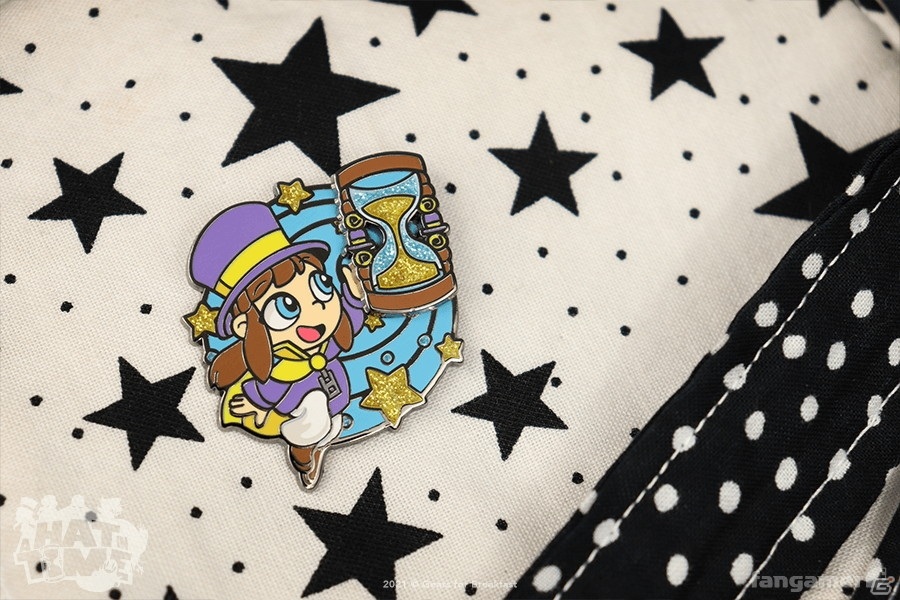 時間のピースが散らばる宇宙をファッションに！「A Hat in Time」のロングスリーブTシャツなどが発売の画像9