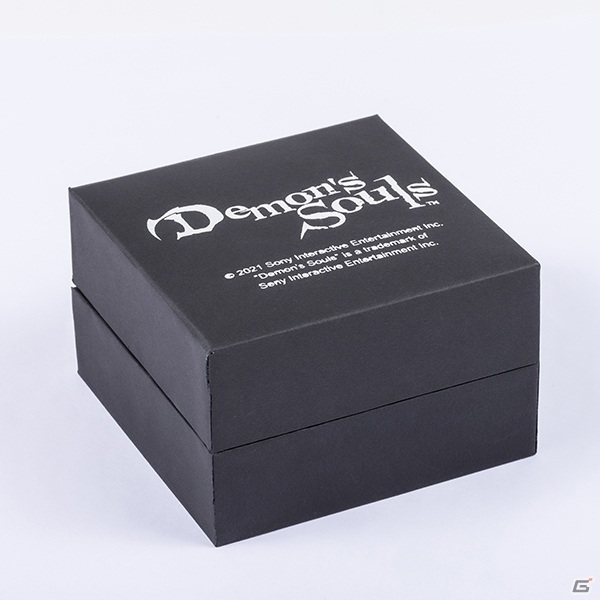 「Demon's Souls」とSuperGroupiesが初コラボ！腕時計やバッグ、ブーツ、財布が受注生産限定で登場の画像5