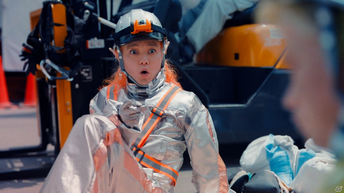 「モンスターストライク」満島真之介さんらが扮する宇宙人4人組がスマホを求めてアルバイト！TVCM「アルバイト」篇が公開の画像16