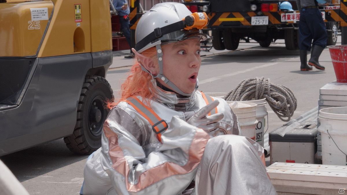 「モンスターストライク」満島真之介さんらが扮する宇宙人4人組がスマホを求めてアルバイト！TVCM「アルバイト」篇が公開の画像24