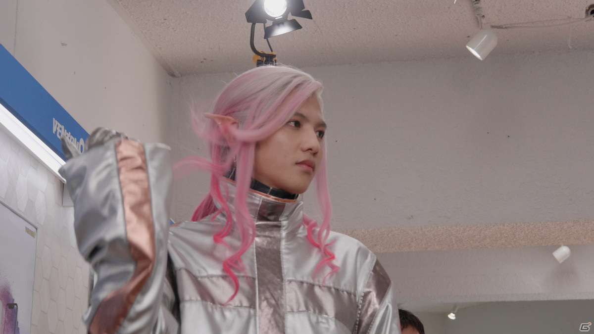 「モンスターストライク」満島真之介さんらが扮する宇宙人4人組がスマホを求めてアルバイト！TVCM「アルバイト」篇が公開の画像38