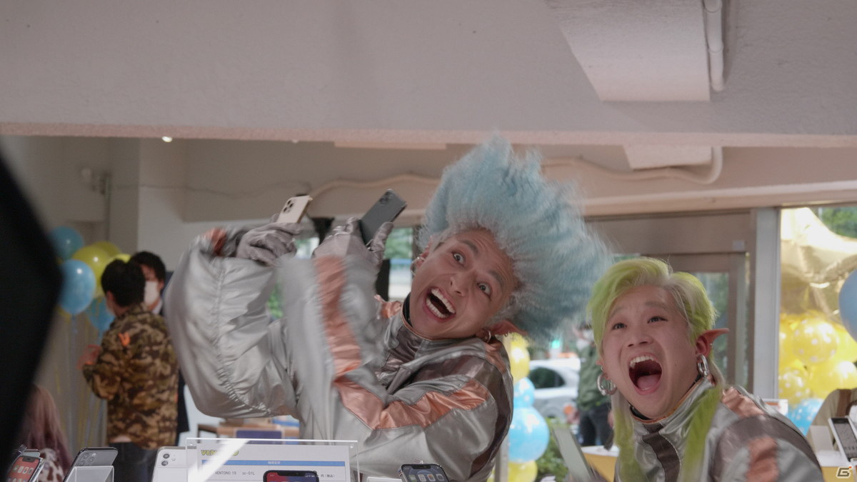 「モンスターストライク」満島真之介さんらが扮する宇宙人4人組がスマホを求めてアルバイト！TVCM「アルバイト」篇が公開の画像40