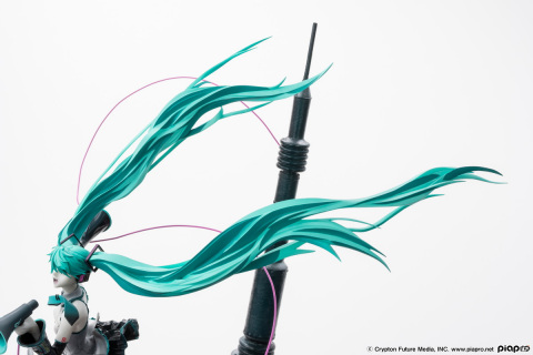 「グッスマ20th Anniversary Book ―初音ミク 恋は戦争 Refine Ver.―」の予約受付が開始！初音ミクの限定フィギュアが付属の画像6