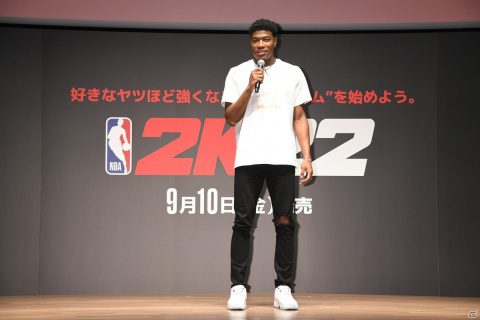 「NBA 2K22」日本版オリジナルパッケージの表紙がお披露目！八村塁選手が日本人選手として初めてシリーズの表紙を飾るの画像2