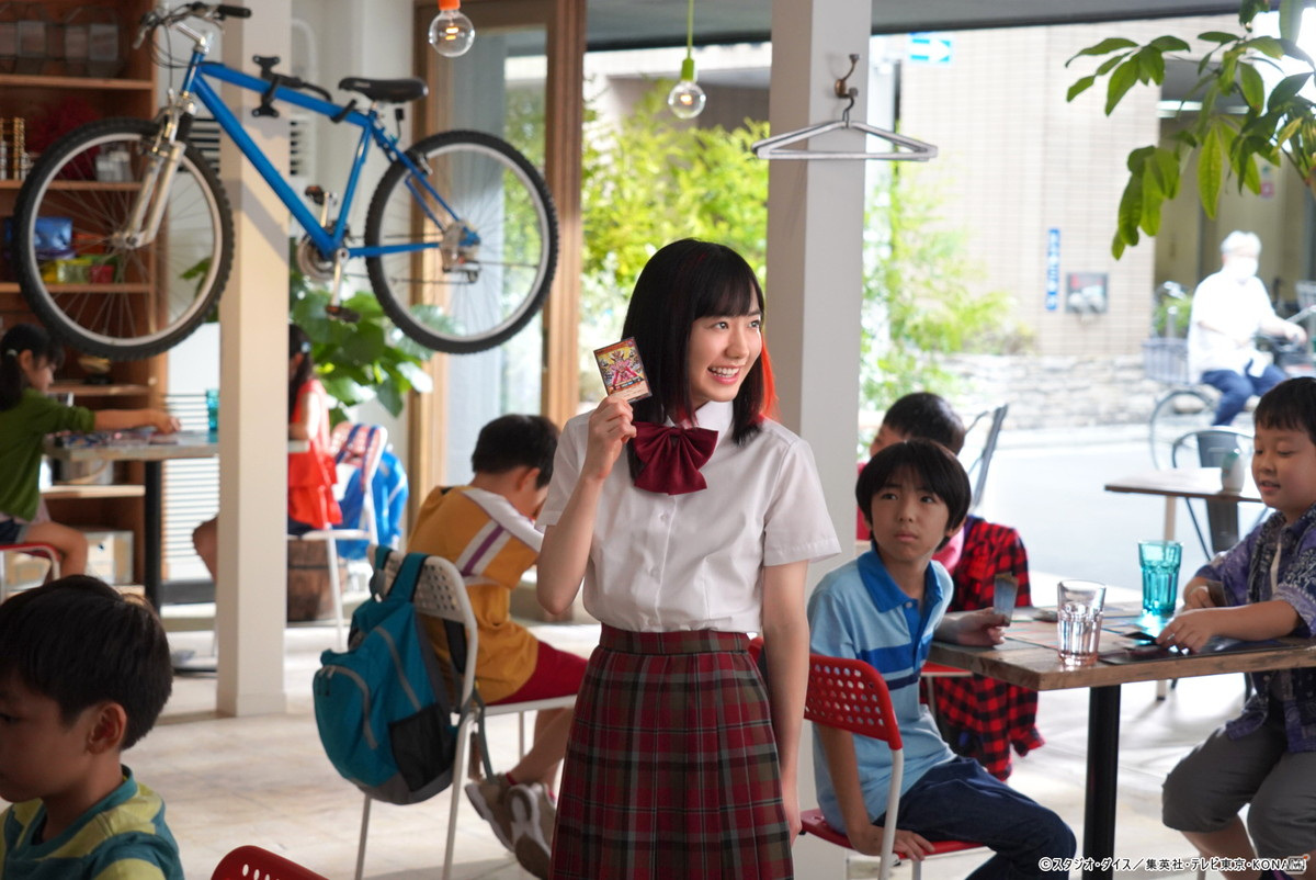 「遊戯王ラッシュデュエル」芦田愛菜さんが7色のカラフルな姿で登場する新テレビCMが8月21日より放送開始！の画像4