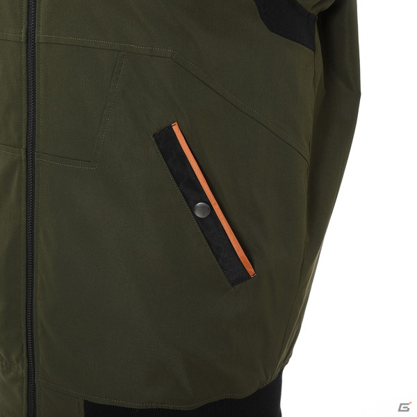 「Halo Infinite」のマスターチーフをイメージした時計やアウターがSuperGroupiesより発売！の画像41