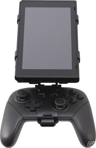 Switch本体をProコンに固定できるマウントホルダーが登場！装着したまま縦横画面の切り替えや角度調節が可能の画像6