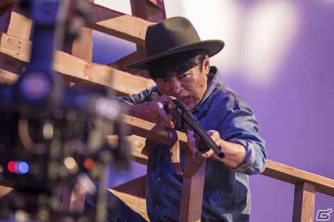 「ウォーキング・デッド：サバイバー」劇団ひとりさんと狩野英孝さんが出演するTVCM「撮影の合間に」篇が10月28日より放送決定！の画像36