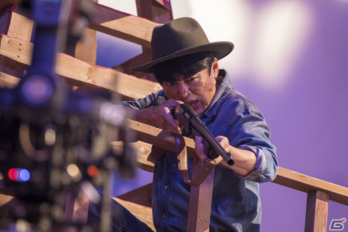 「ウォーキング・デッド：サバイバー」劇団ひとりさんと狩野英孝さんが出演するTVCM「撮影の合間に」篇が10月28日より放送決定！の画像36