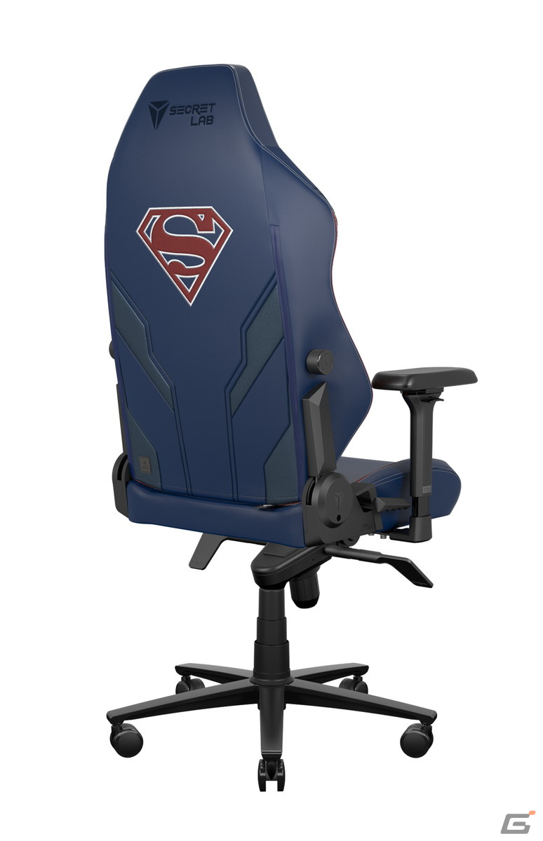 SecretlabのゲーミングチェアラインナップにDCのスーパーマンとフラッシュが登場！の画像8