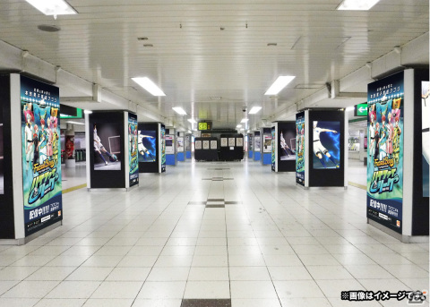 「フットサルボーイズ!!!!! ハイファイリーグ」池袋駅に2次元と3次元がシンクロしたサイネージ広告が登場！の画像1