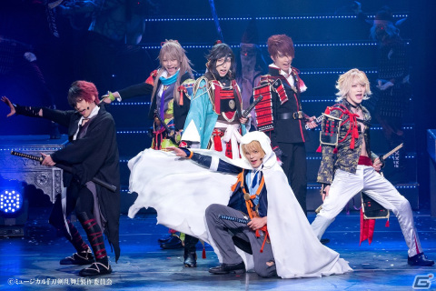 「ミュージカル『刀剣乱舞』～江水散花雪～」が開幕！上演に先駆けて実施されたゲネプロの舞台写真を公開の画像1