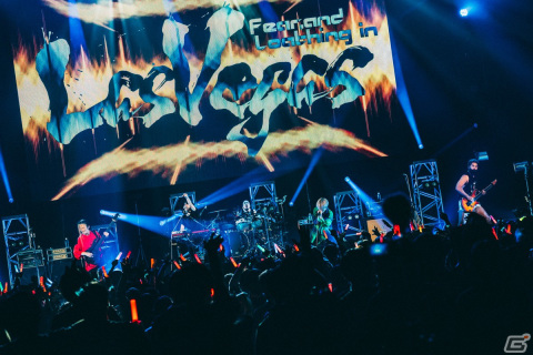 RAISE A SUILEN SPECIAL LIVE「Repaint」のオフィシャルレポートが到着！公演中のフォトと共にライブの熱気をお届けの画像1