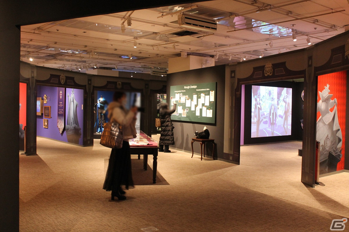 寮服の再現や設定画など貴重な資料が満載！「ディズニー ツイステッドワンダーランド展」をレポートの画像12