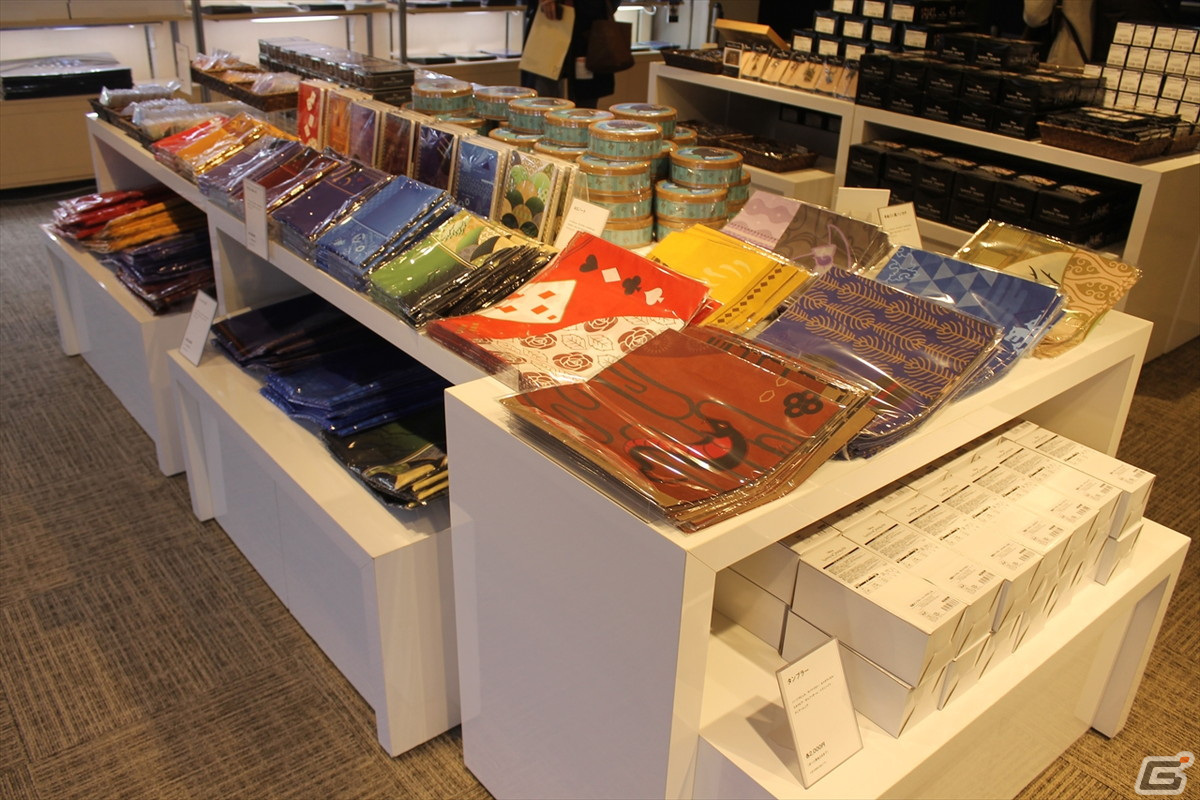 寮服の再現や設定画など貴重な資料が満載！「ディズニー ツイステッドワンダーランド展」をレポートの画像79