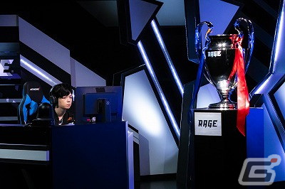 「RAGE Shadowverse 2022 Spring」GRAND FINALSを制したのはW's|sakuya選手！8回目の出場にして念願の初優勝を手にの画像14