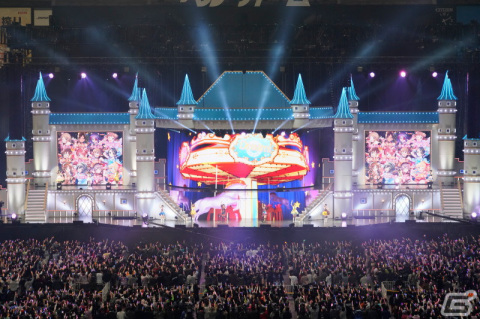 出演者49人で全50曲を披露！「アイドルマスター シンデレラガールズ」10周年ツアーファイナル公演DAY1レポートの画像10