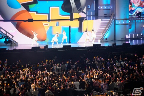 出演者49人で全50曲を披露！「アイドルマスター シンデレラガールズ」10周年ツアーファイナル公演DAY1レポートの画像13