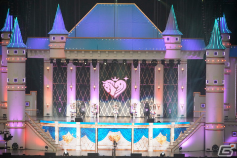 出演者49人で全50曲を披露！「アイドルマスター シンデレラガールズ」10周年ツアーファイナル公演DAY1レポートの画像6