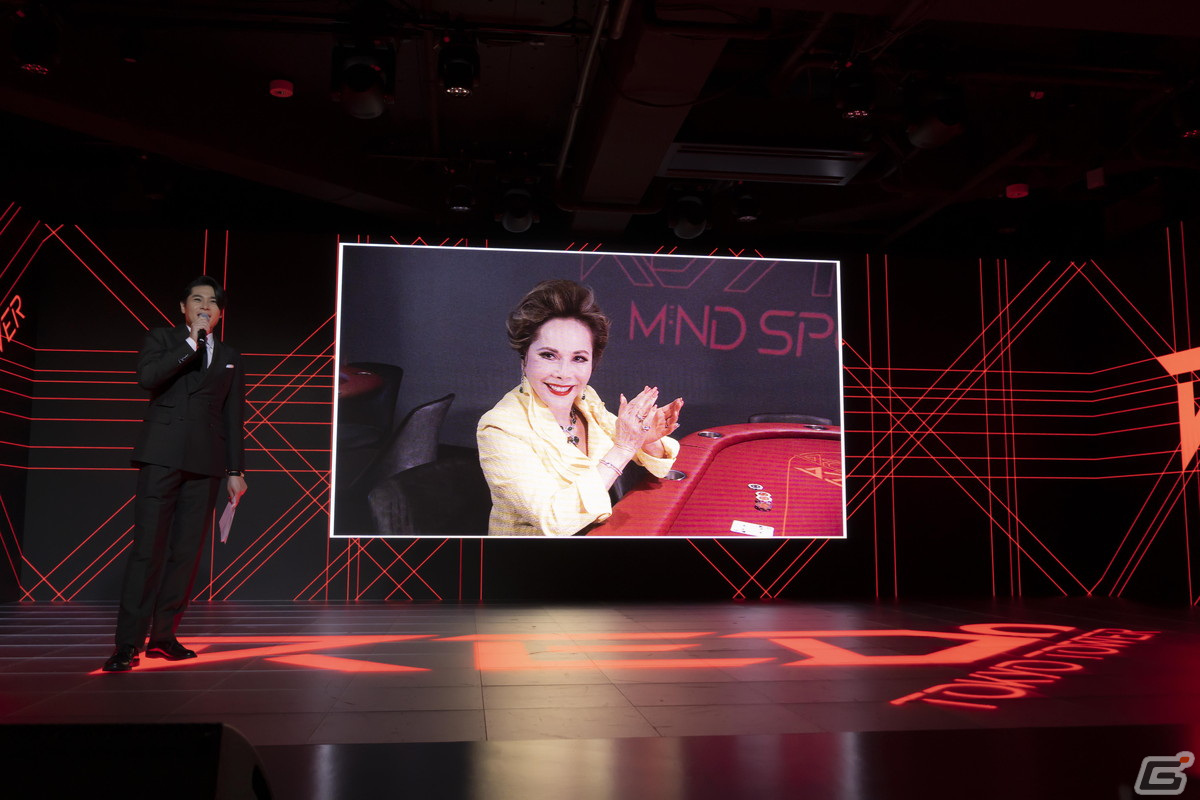 「RED゜TOKYO TOWER」がグランドオープン！オープニングセレモニーではROLANDさんやデヴィ夫人さんらが登場の画像11