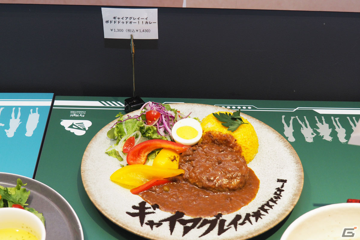 カフェ限定描き下ろしイラストも楽しめる「ヘブンバーンズレッドカフェ」の模様をレポートの画像14