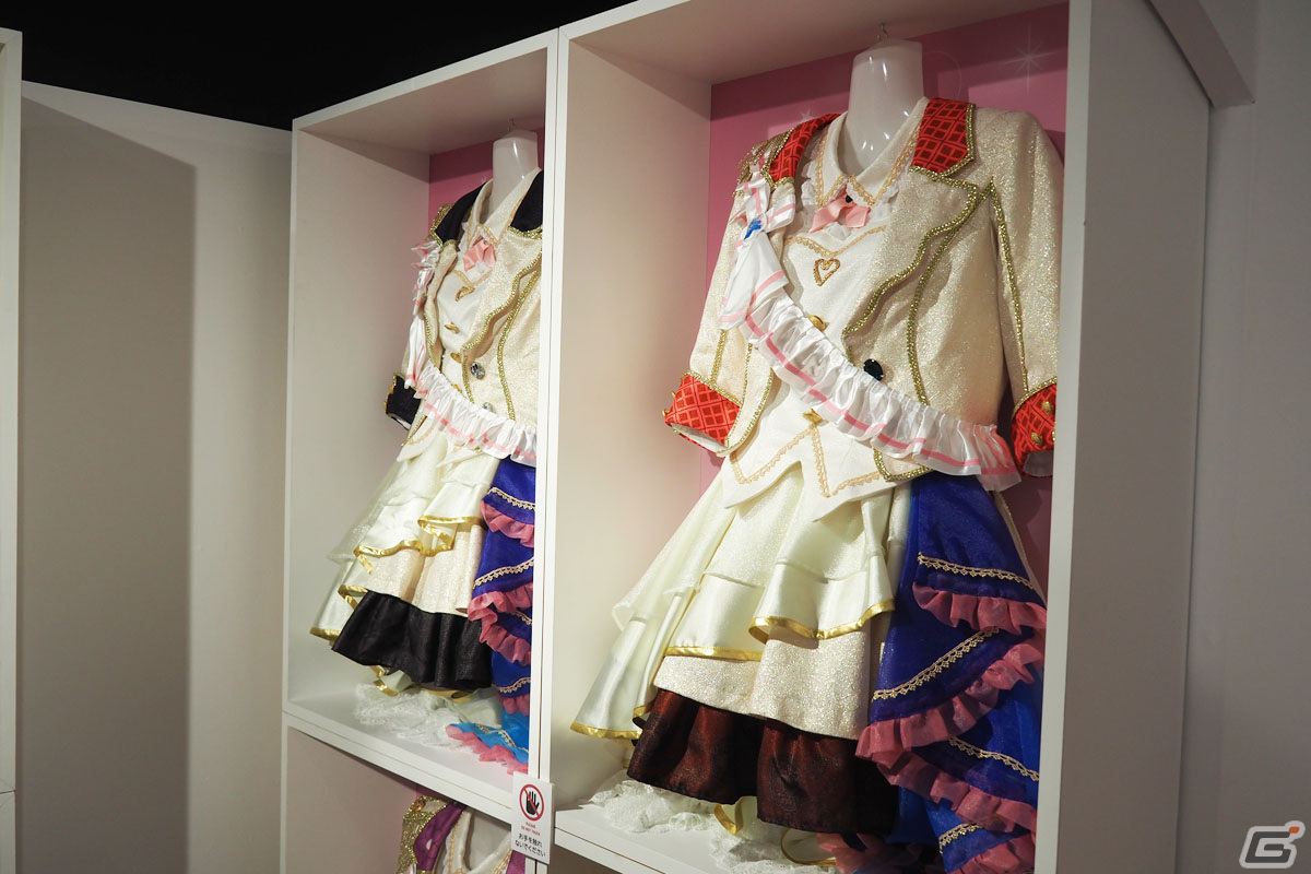 「アイドルマスター シンデレラガールズ」10周年ツアーの裏側も楽しめる企画展「M@GICALCOLLECTION!!!」をレポートの画像21