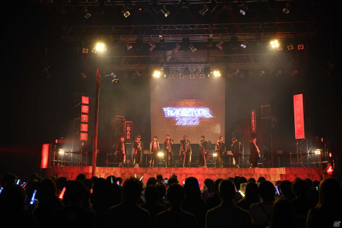 「ブラックスター -Theater Starless-」ライブツアー「BLACK TOUR 2022」の横浜公演レポートが到着！の画像2