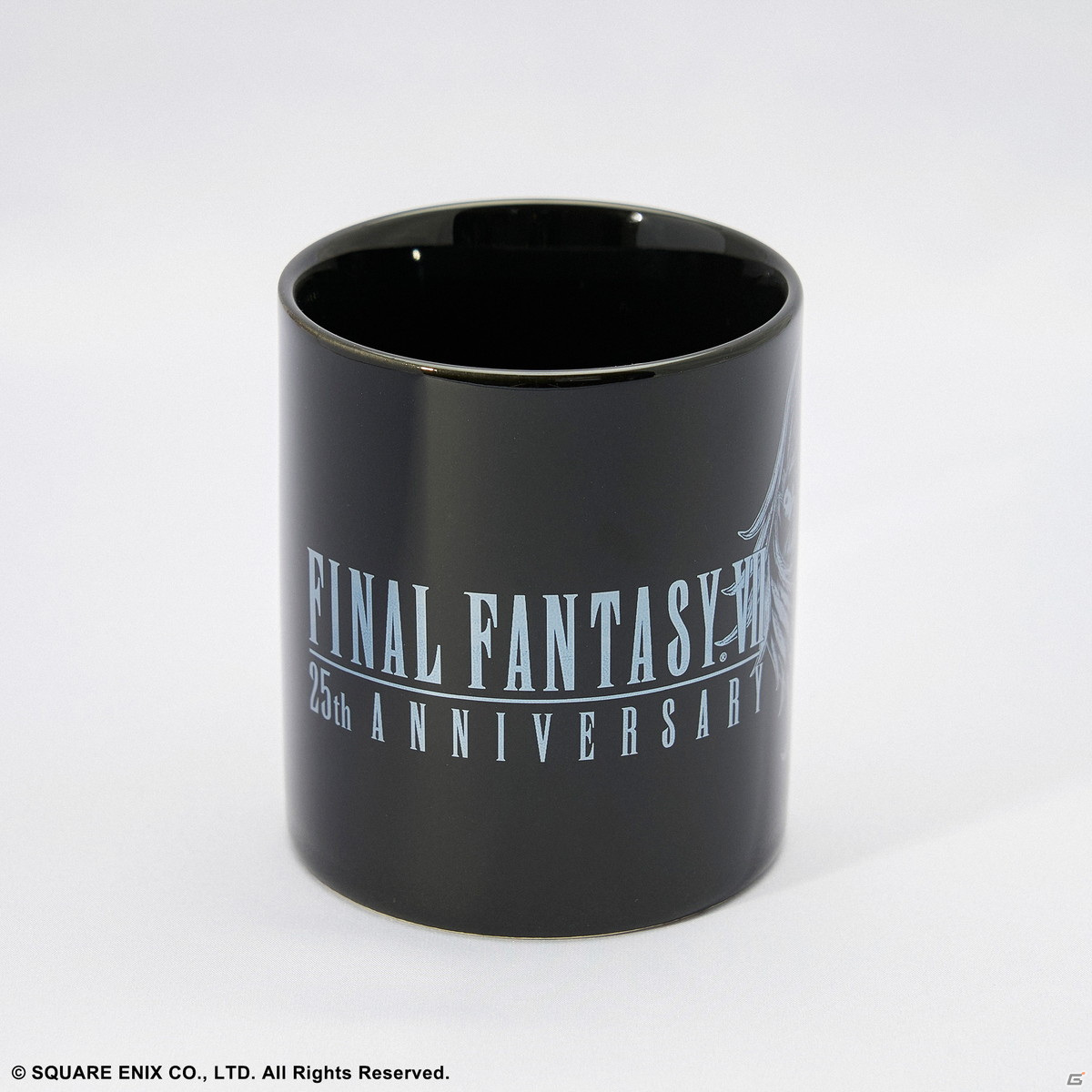 「ファイナルファンタジーVII」25周年記念ロゴがデザインされたTシャツやガラスプレートなどが登場！の画像14