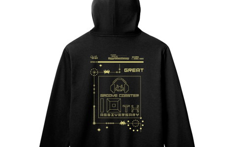 「グルーヴコースター」の歴代ロゴがプリントされたTシャツと10周年ロゴのプリントパーカーが登場！