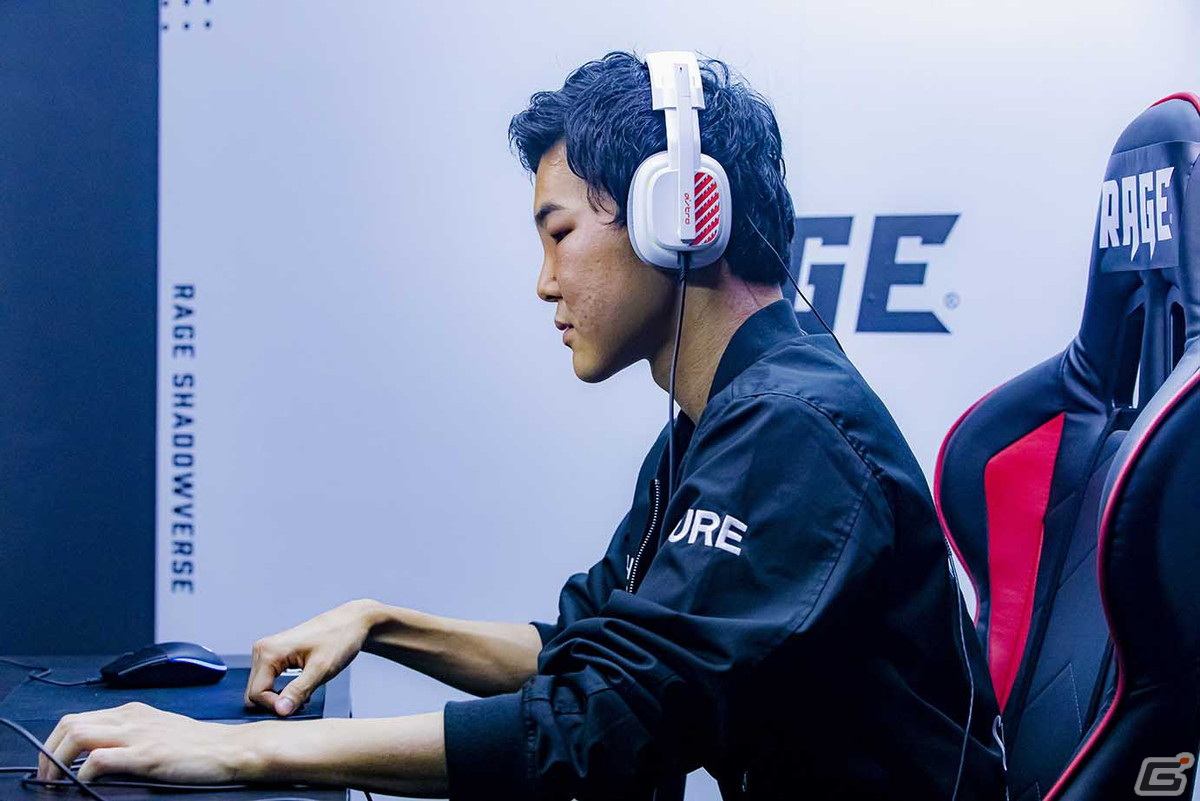 「RAGE Shadowverse 2022 Summer GRAND FINALS」の熱戦を制し王者の座を手にしたのは“ういはら選手”！の画像16