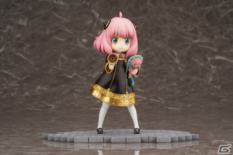 TVアニメ「SPY×FAMILY」よりロイド・フォージャー、アーニャ・フォージャーの1/7スケールフィギュアが予約開始！の画像3