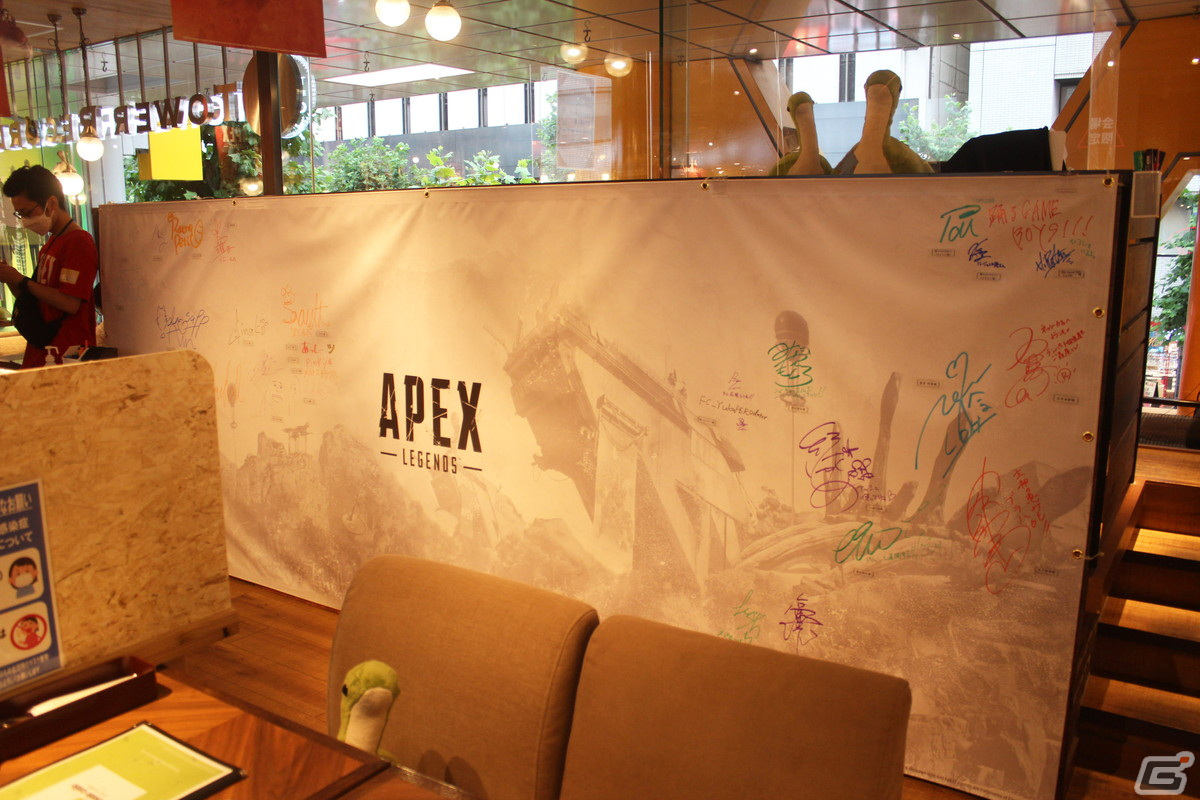 超個性的なドリンクに、巨大ネッシーのインパクトは抜群！「Apex Legends」初のコラボカフェ「ネッシーカフェ」メディア先行内覧会レポートの画像8