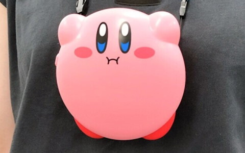 ホバリング姿のカービィが可愛い「星のカービィ ウェアラブルファン」がクレーンゲーム専用景品として登場！