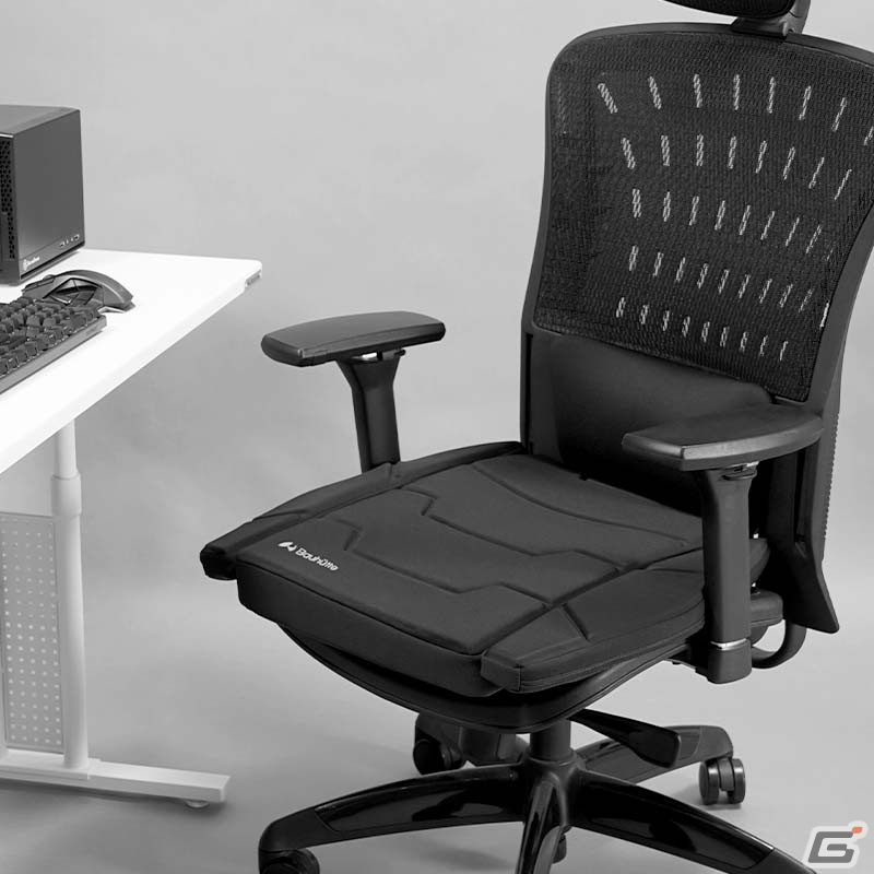 ゲーミングチェアの座面を広くフラットにできる「ゲーミング座布団」のラージサイズが登場！の画像18