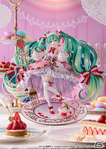 苺をモチーフにしたキュートな初音ミクのフィギュア「初音ミク 15th Anniversary Ver.」が登場！の画像2