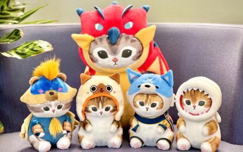 「モンスターハンター」×「mofusand」コラボによる可愛さG級のイラストがぬいぐるみになって登場！