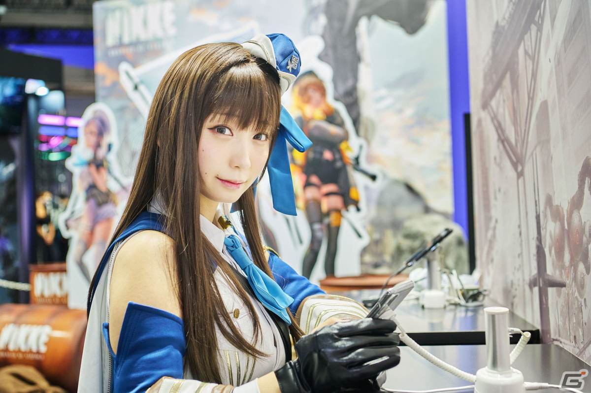 コスプレイヤーの伊織もえさんと篠崎こころさんが来場！写真満載の東京ゲームショウ2022「勝利の女神：NIKKE」ブースレポートが到着の画像19