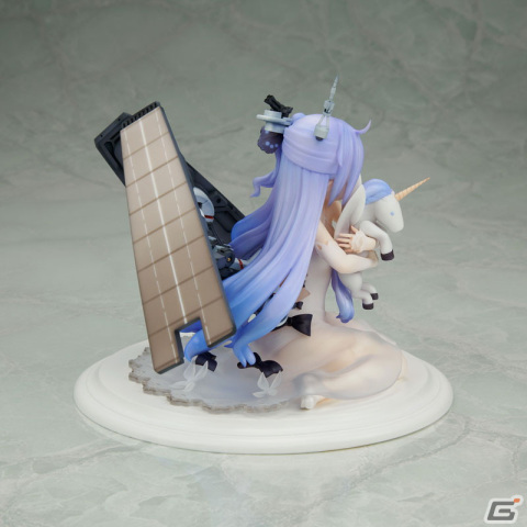 アズールレーン」ロイヤルネイビー所属の支援空母「ユニコーン