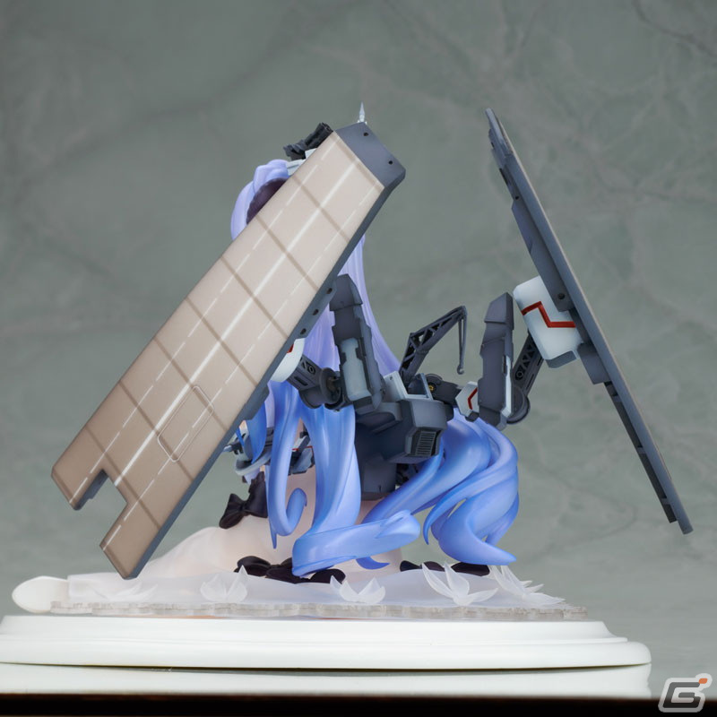 アズールレーン　ロイヤルネイビー所属の支援空母「ユニコーン」がスケールフィギュア アズールレーン」ロイヤルネイビー所属の支援空母「ユニコーン
