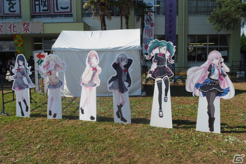 「プロセカ」リアルイベント「神山高校文化祭」の模様をレポート！演劇、屋台などの出し物が盛りだくさんの画像40