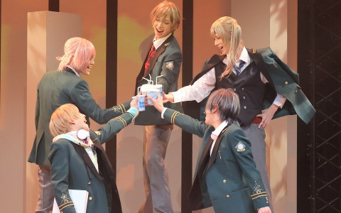 ジュエルステージ「オンエア！」～Unit Story side Prid's～が開幕！ゲネプロの舞台写真と出演者からのコメントが到着