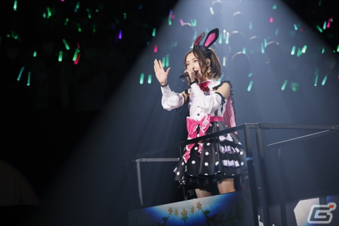 トリコロールが新曲を披露！「プリパラ＆キラッとプリ☆チャン＆ワッチャプリマジ！Winter Live 2022」レポートの画像11