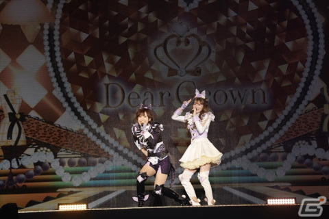 トリコロールが新曲を披露！「プリパラ＆キラッとプリ☆チャン＆ワッチャプリマジ！Winter Live 2022」レポートの画像17