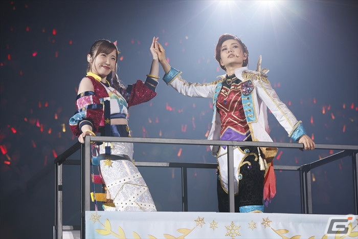 トリコロールが新曲を披露！「プリパラ＆キラッとプリ☆チャン＆ワッチャプリマジ！Winter Live 2022」レポートの画像27