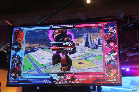 アーケード次回作「機動戦士ガンダム EXVS.2 オーバーブースト」のサプライズ発表も！「EXVS.2XB」全国決勝大会レポートの画像20