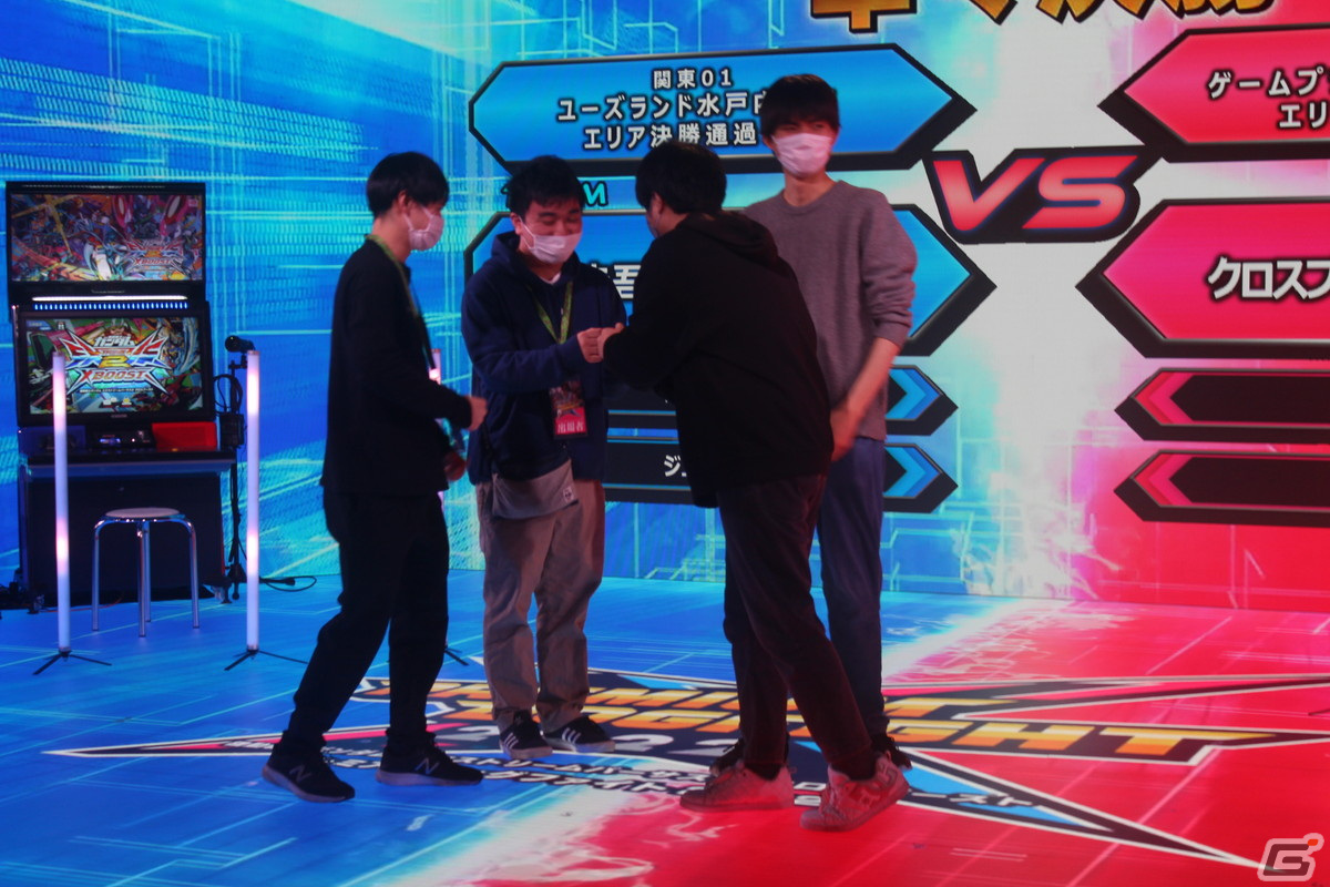 アーケード次回作「機動戦士ガンダム EXVS.2 オーバーブースト」のサプライズ発表も！「EXVS.2XB」全国決勝大会レポートの画像18