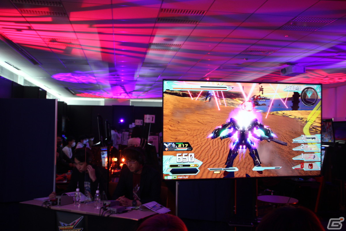 アーケード次回作「機動戦士ガンダム EXVS.2 オーバーブースト」のサプライズ発表も！「EXVS.2XB」全国決勝大会レポートの画像6