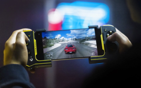 スマホを挟んで使えるTurtle BeachのAndroid向け「Atomモバイルゲームコントローラー」が12月23日より販売！